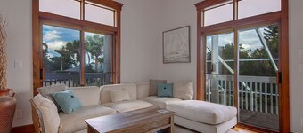 Tropical Key West Home w/ Heated Pool