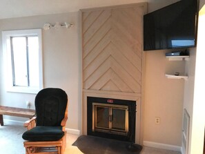 Living room - Sugar Ski & Country Club Unit 10-203 Bronze (Banner Elk)