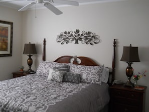 Condo, varias camas (535) | 2 habitaciones, tabla de planchar con plancha y wifi gratis 