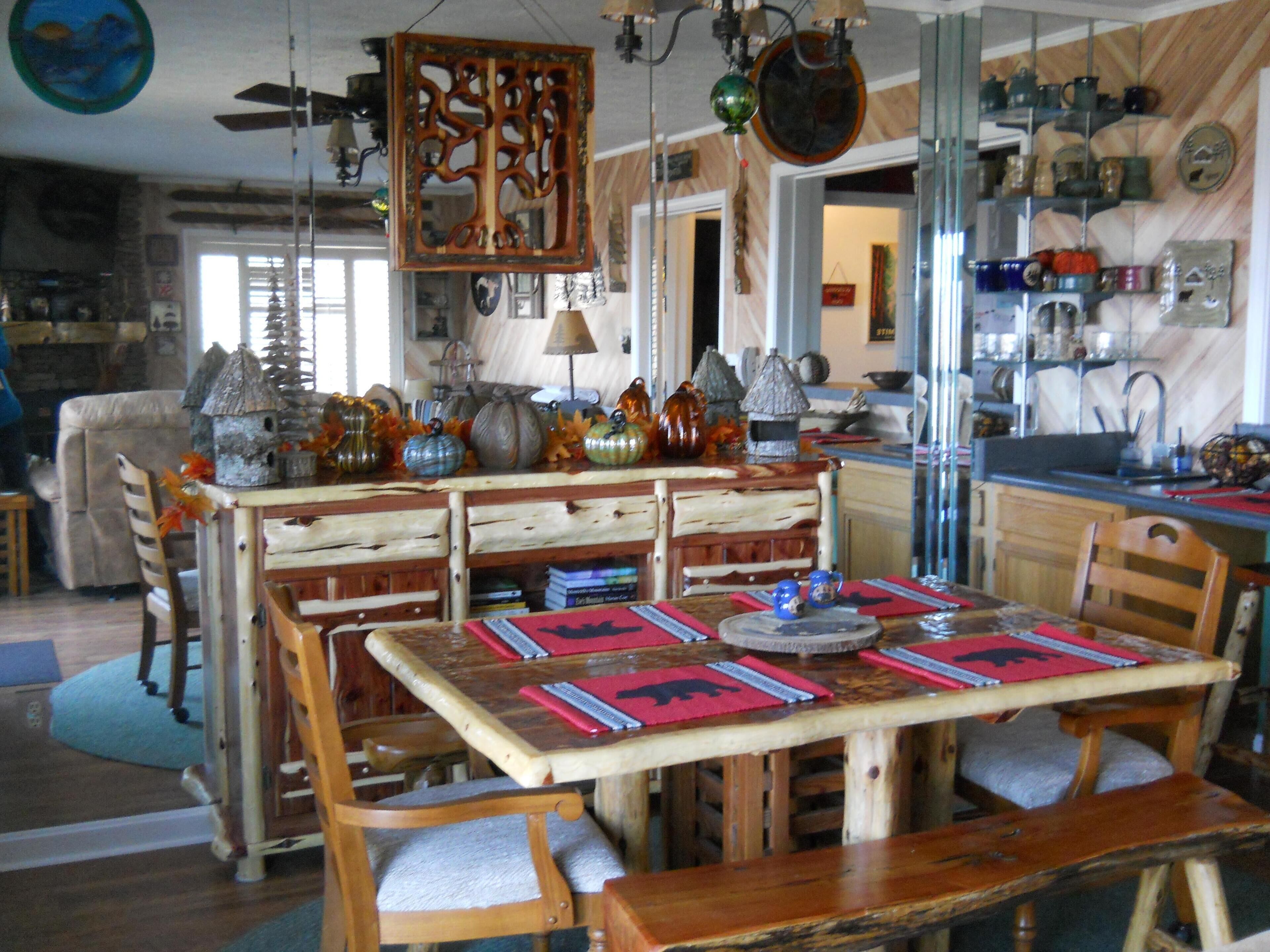 Condo, nhiều giường (Sugar Ski & Country Club Unit 821 Gol) | Bếp riêng | Tủ lạnh, lò vi sóng, lò nướng bánh mì 