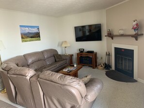 Condo, Multiple Beds (Sugar Ski & Country Club Unit 225 Sil) | Living room | TV - Sugar Ski & Country Club Unit 225 Silver (Banner Elk)