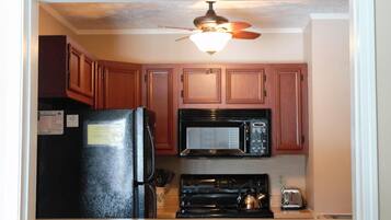 Kondominium, Beberapa Tempat Tidur (Sugar Ski & Country Club Unit 414 Sil) | Dapur pribadi