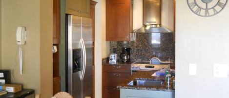 Appart'hôtel, plusieurs lits (Sugar Ski & Country Club Unit 521 Pla) | Cuisine privée | Réfrigérateur, micro-ondes, plaque de cuisson, lave-vaisselle