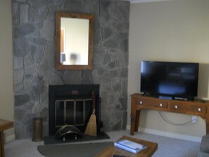 Apartment, Mehrere Betten (Sugar Ski & Country Club Unit 614 Bro) | Wohnzimmer