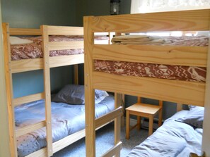 コンドミニアム ベッド (複数台) (Sugar Ski & Country Club Unit 621 Sil) | 2 室のベッドルーム、WiFi (無料)