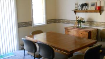 Kondominium, Beberapa Tempat Tidur (Sugar Ski & Country Club Unit 621 Sil) | Dapur pribadi