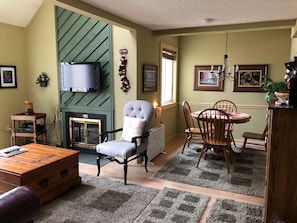 Studio, Multiple Beds (10-503) | Interior