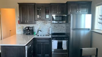 Condo, nhiều giường (121) | Bếp riêng | Tủ lạnh, lò vi sóng, bếp nấu, máy rửa bát