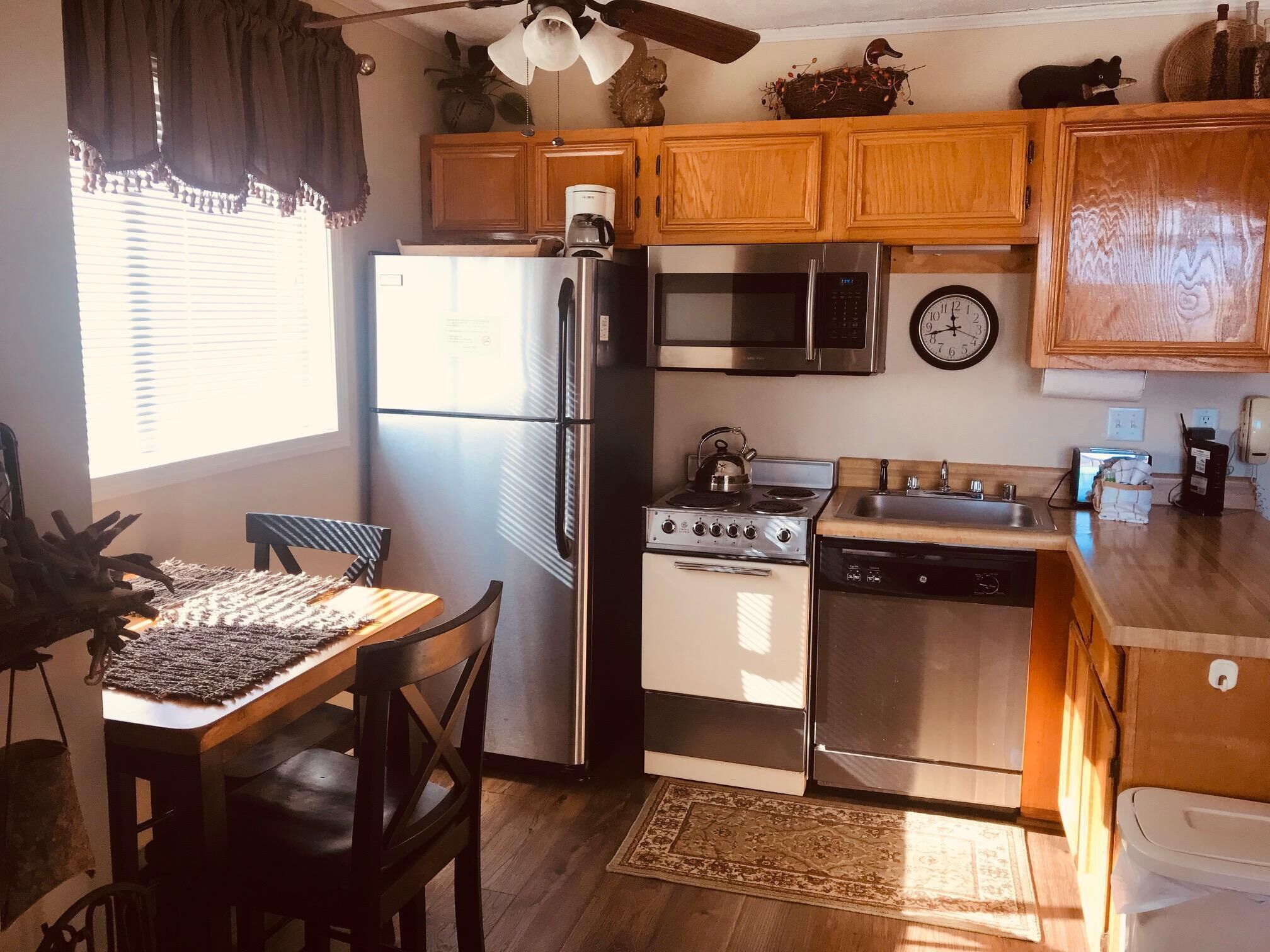 Condo, Multiple Beds (135) | Private kitchen | Fridge, microwave, stovetop, dishwasher