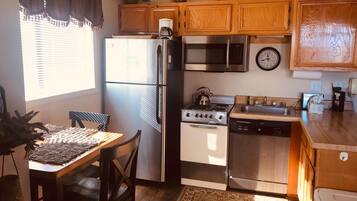 Condo, Multiple Beds (135) | Private kitchen | Fridge, microwave, stovetop, dishwasher