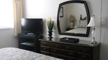 Condo, Multiple Beds (324) | 2 bedrooms, iron/ironing board, free WiFi, bed sheets