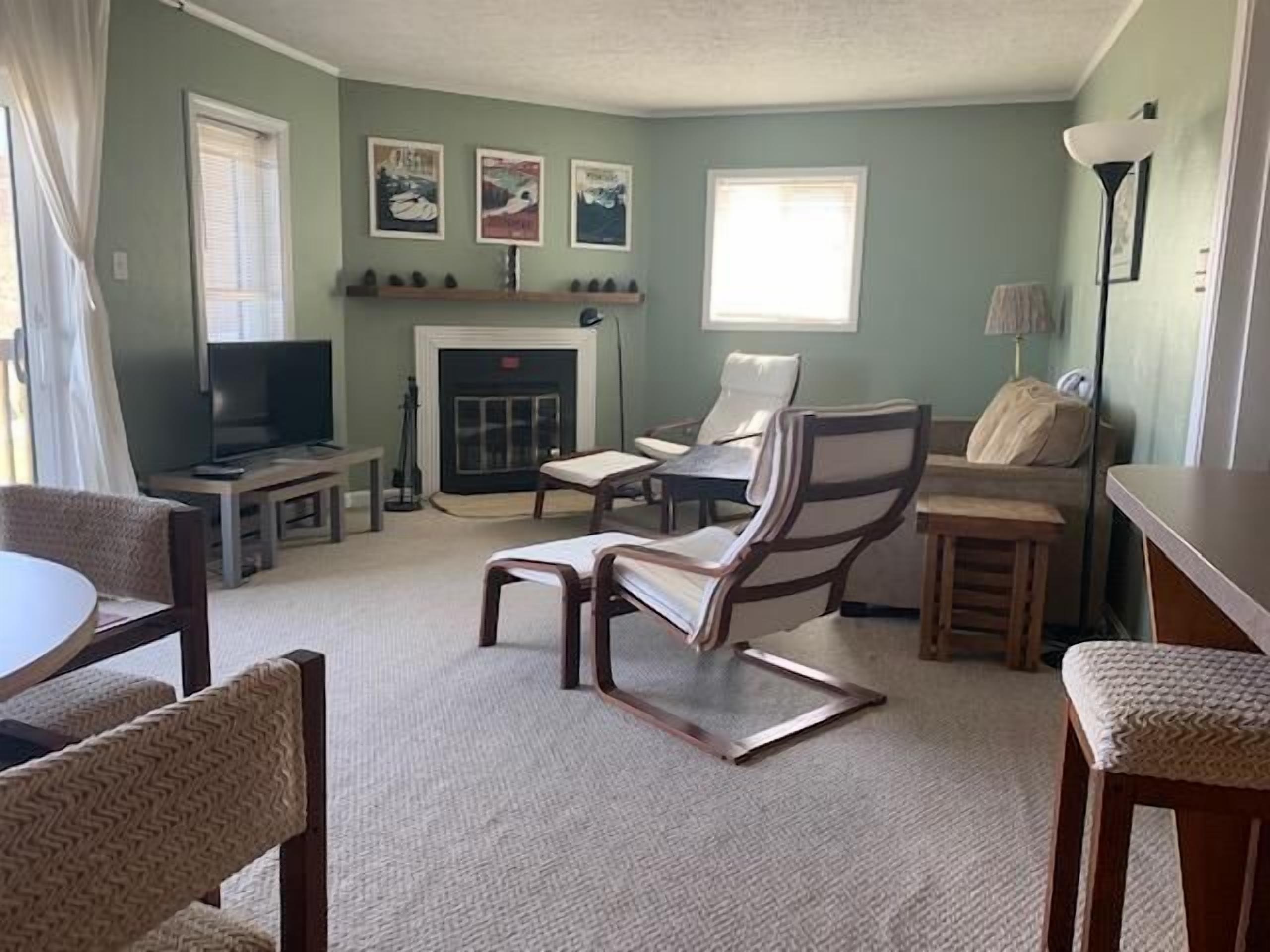 Condo, Multiple Beds (Sugar Ski & Country Club Unit 326 Bro) | Living room