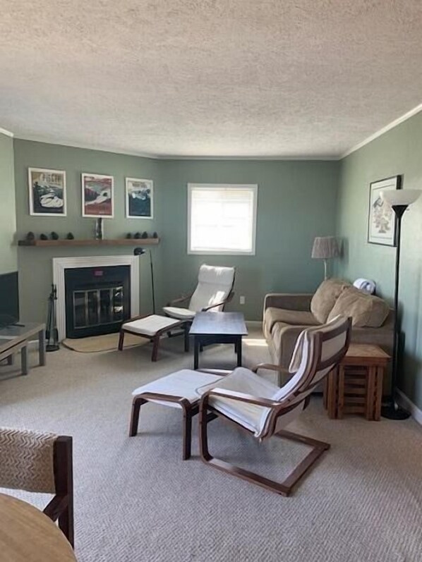Condo, Multiple Beds (Sugar Ski & Country Club Unit 326 Bro) | 2 bedrooms, free WiFi, bed sheets - Sugar Ski & Country Club Unit 326 Bronze (Banner Elk)