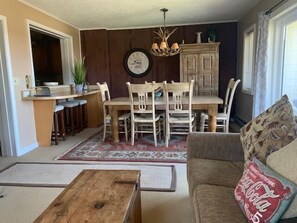 Condo, Multiple Beds (336) | Living room | TV