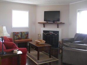 Condo, Multiple Beds (Sugar Ski & Country Club Unit 531 Sil) | Living room | TV - Sugar Ski & Country Club Unit 531 Silver (Banner Elk)