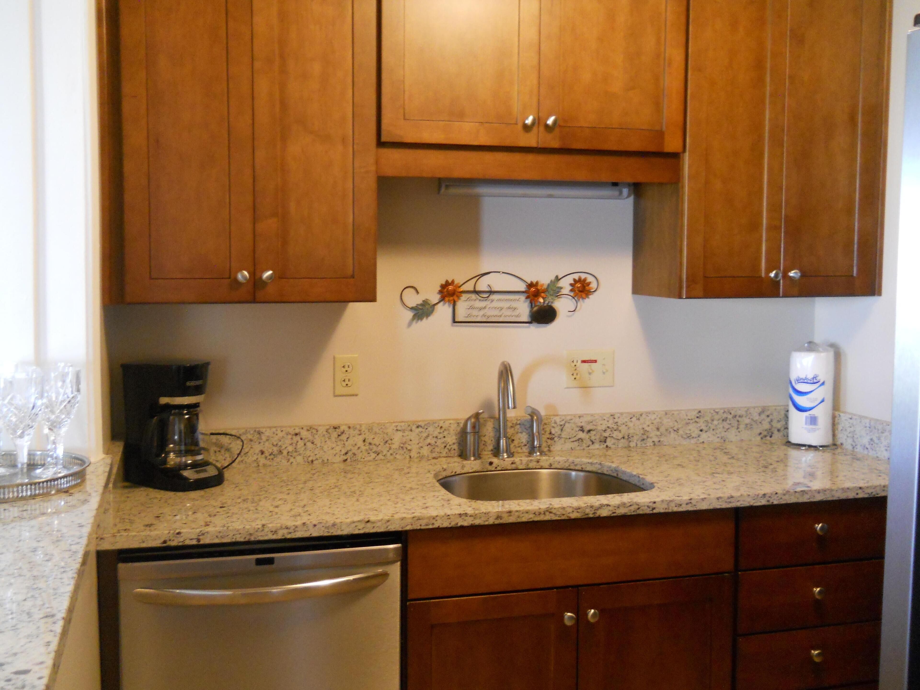Condo, Multiple Beds (Sugar Ski & Country Club Unit 531 Sil) | Private kitchen