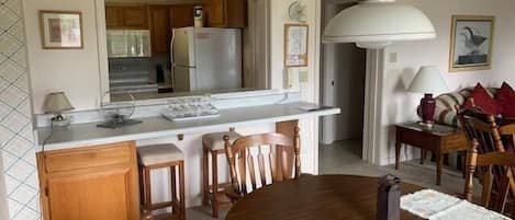 Huoneisto, useita sänkyjä (625) | 2 makuuhuonetta, silitysrauta/-lauta, vuodevaatteet