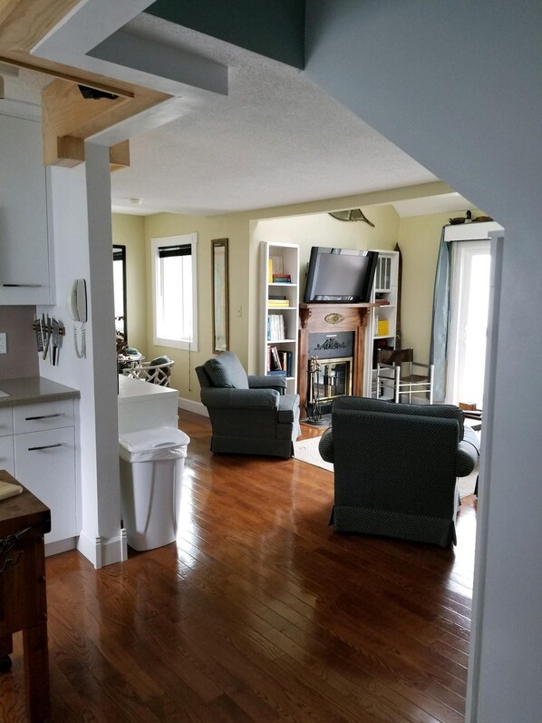 Condo, Multiple Beds (Sugar Ski & Country Club Unit 11-403 ) | Living room | Stereo