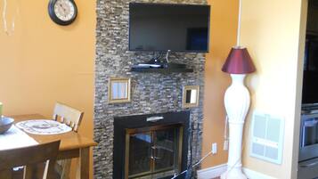 Condo, 2 Queen Beds (Sugar Ski & Country Club Unit 11-203 ) | Living room