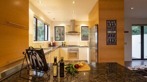 Oven, stovetop, dishwasher, coffee/tea maker