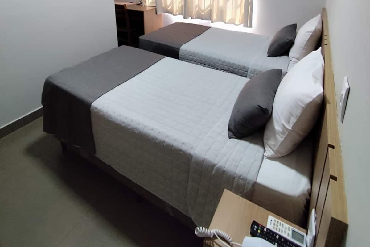 Habitación doble | Minibar, escritorio, insonorización y wifi gratis