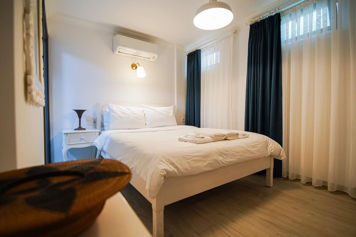 Economy Room, 1 Double Bed | Free WiFi, bed sheets