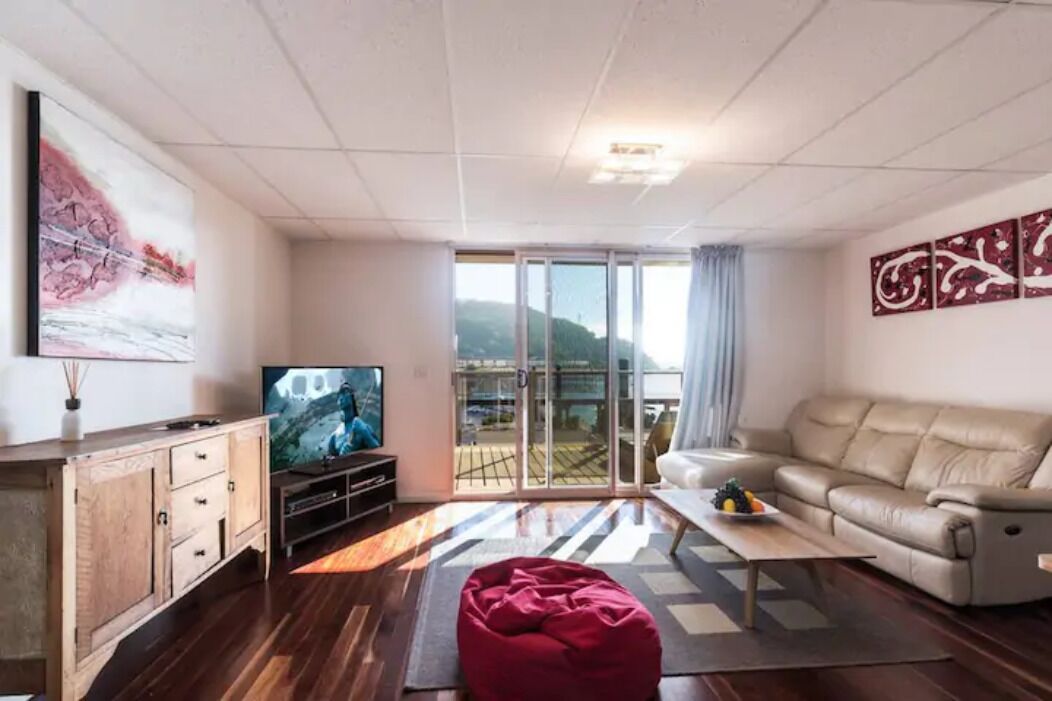 Riverfront Dream on the Hawkesbury - WATER VIEWS — image 8