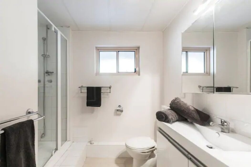 Riverfront Dream on the Hawkesbury - WATER VIEWS — image 11