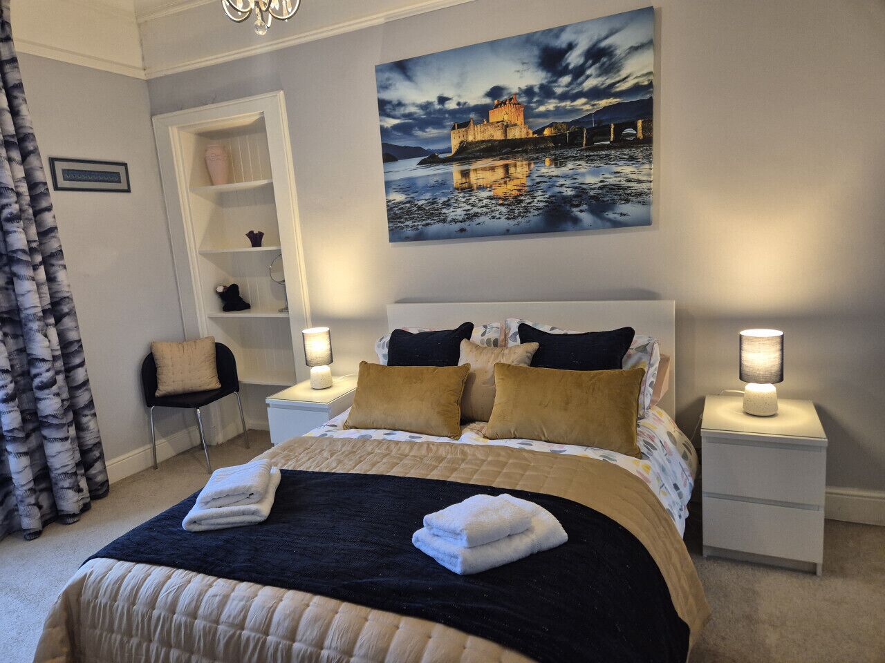 2 habitaciones, tabla de planchar con plancha y wifi gratis 