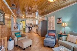 獨棟房屋 (Windswept Beach House) | 客廳