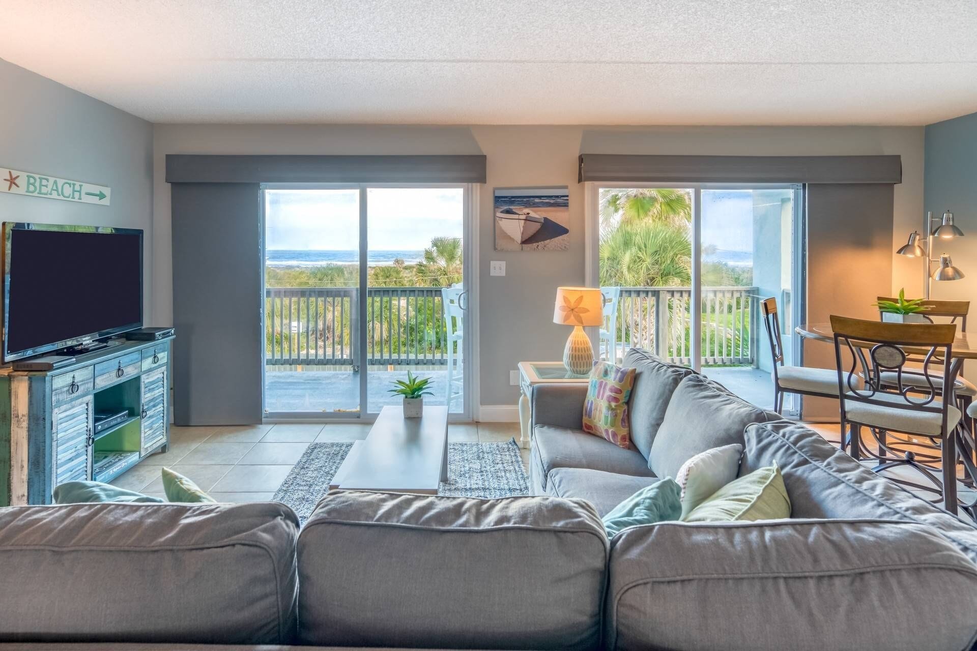 House (Atlantic Splash) | Living room