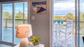 House (Atlantic Splash) | Balcony