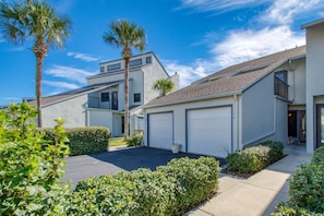 Condo (Sea Winds #19) | Exterior