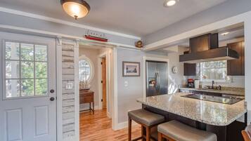 House (1 Fletcher Ln) | Private kitchen | Toaster