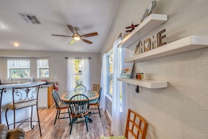 House (Marsh Treehouse) | Private kitchen