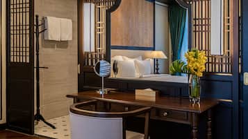Suite Royale | Literie de qualité supérieure, minibar, coffres-forts dans les chambres