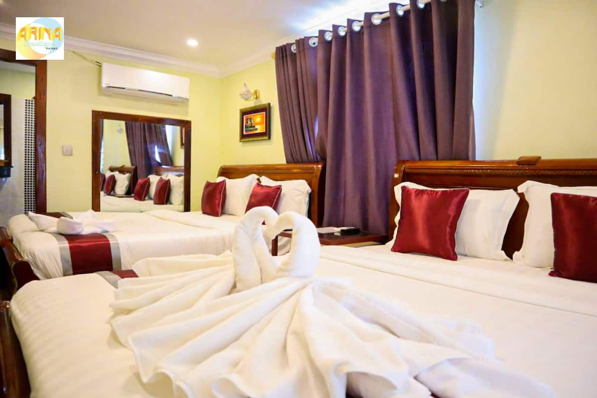 In-room safe, bed sheets