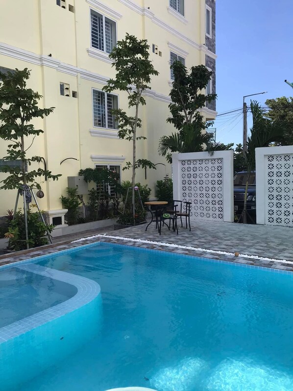 Piscine extérieure