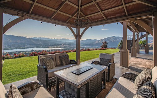 Riverview Retreat: Incredible Views, Heated Pool, Spa, Theater Room & More!