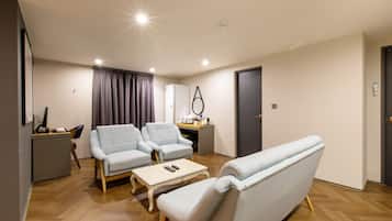 Suite Twin | 1 間臥室、高級寢具、獨特裝潢、書桌