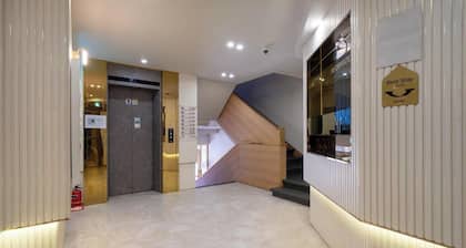Brown Dot Hotel Minam
