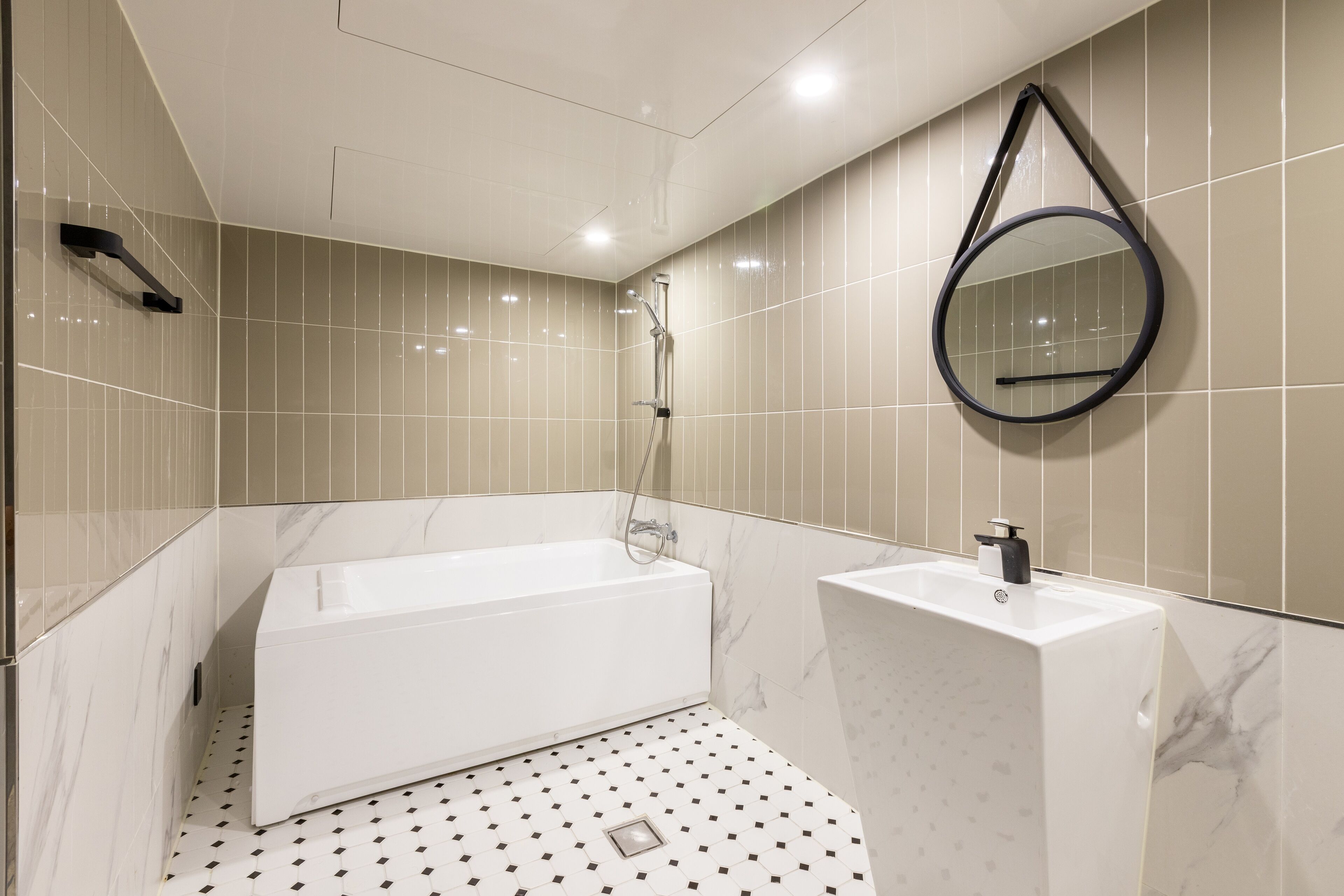 vip twin | 1 bedroom, premium bedding, individually decorated, desk