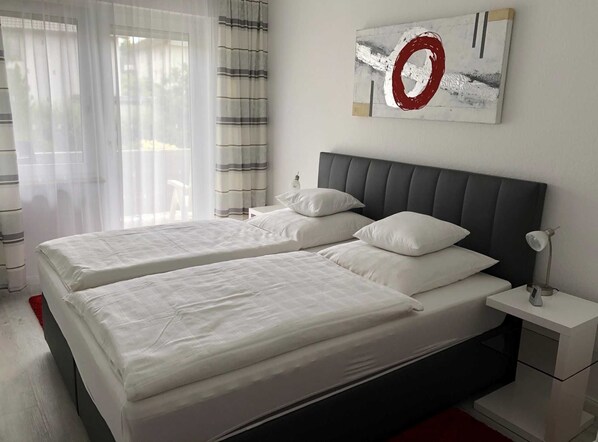 2 chambres, lit parapluie, Wi-Fi, draps fournis