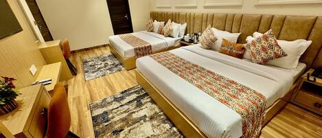 Superior Room | Egyptian cotton sheets, premium bedding, memory foam beds, in-room safe