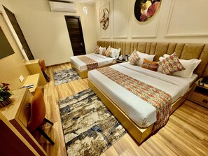 Superior Room | Egyptian cotton sheets, premium bedding, memory foam beds, in-room safe - Hotel Heaven View (Amritsar)