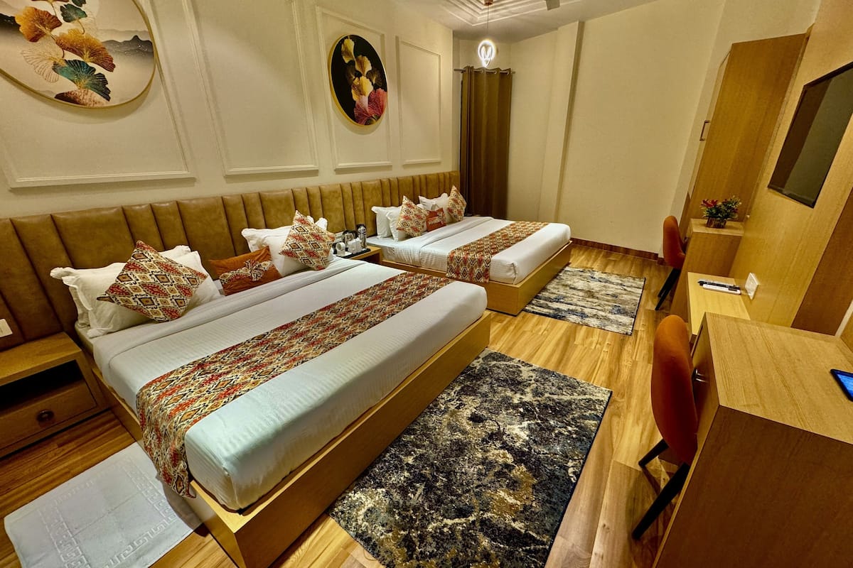 King room | Egyptian cotton sheets, premium bedding, memory foam beds, in-room safe