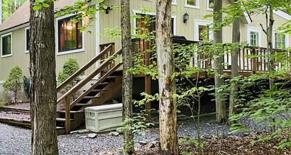Pocono retreat, arrowhead lake beautiful chalet