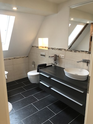 Apartment | Badezimmer | HandtĂŒcher