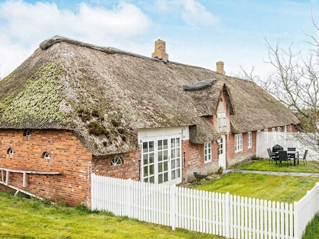 House | Exterior. 6 Person Holiday Home in Hojer