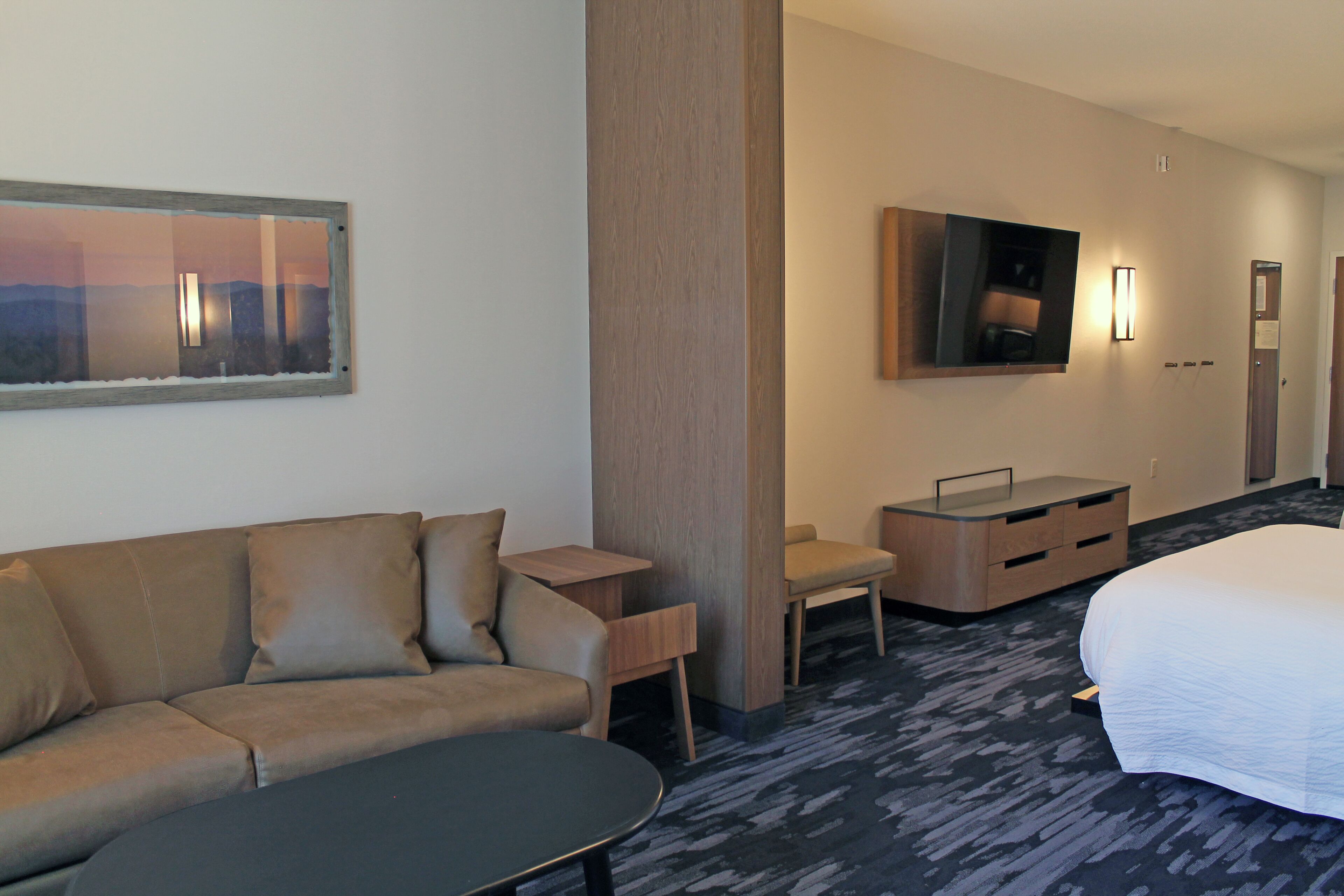 desk, laptop workspace, iron/ironing board, free cots/infant beds